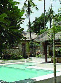 Hotel Coconut Grove Village 3*